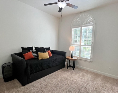78 Lindenberry Circle - Photo Thumbnail 22
