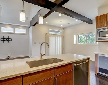 5905 Kiam Street - Photo Thumbnail 6
