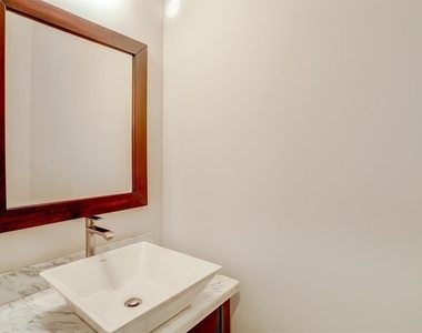 5905 Kiam Street - Photo Thumbnail 5