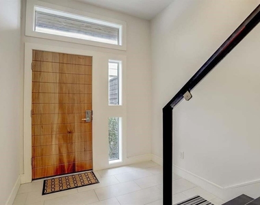 5905 Kiam Street - Photo Thumbnail 2