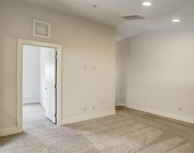 5905 Kiam Street - Photo Thumbnail 20