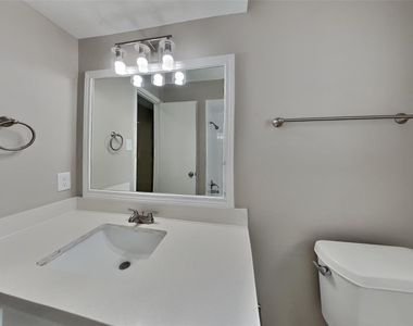 12015 Osage Park Drive - Photo Thumbnail 16