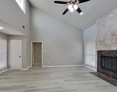 12015 Osage Park Drive - Photo Thumbnail 3