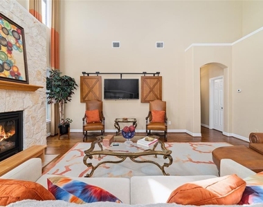 6215 Silver Thistle Lane - Photo Thumbnail 4