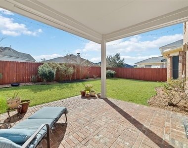6215 Silver Thistle Lane - Photo Thumbnail 26
