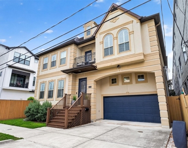 1042 W 15th 1/2 Street - Photo Thumbnail 4