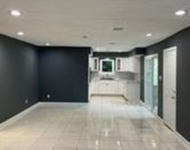 2619 Areba Street - Photo Thumbnail 2