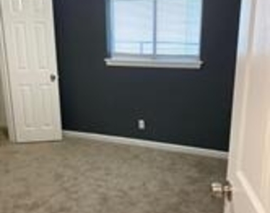 2619 Areba Street - Photo Thumbnail 9