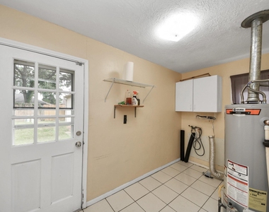 9607 Crail Drive - Photo Thumbnail 26