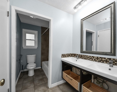 9607 Crail Drive - Photo Thumbnail 38
