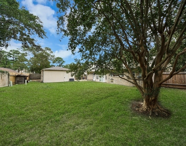 9607 Crail Drive - Photo Thumbnail 8