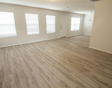 18615 Bell Ravine Drive - Photo Thumbnail 4