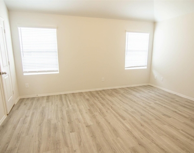 18615 Bell Ravine Drive - Photo Thumbnail 7