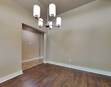 27407 Tracy Ridge Court - Photo Thumbnail 6