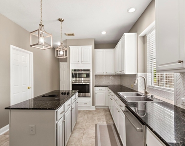 13614 Cardinal Cove Court - Photo Thumbnail 14