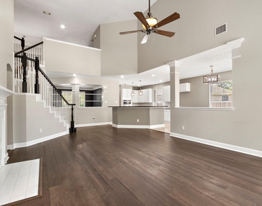13614 Cardinal Cove Court - Photo Thumbnail 11