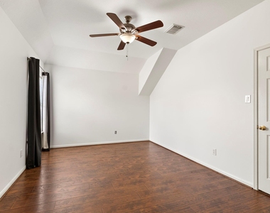13614 Cardinal Cove Court - Photo Thumbnail 28