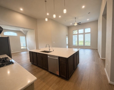 10507 Bright Cloud Drive - Photo Thumbnail 4