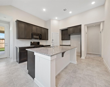 820 Sendero Trail - Photo Thumbnail 14