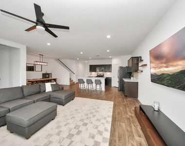 5322 Shady Olive Street - Photo Thumbnail 1