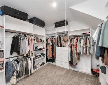 5322 Shady Olive Street - Photo Thumbnail 7