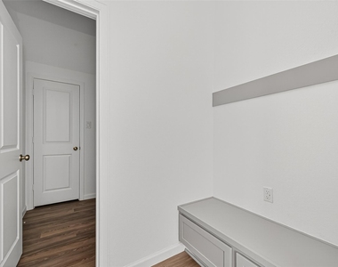 5607 Foggy Vine Court - Photo Thumbnail 23