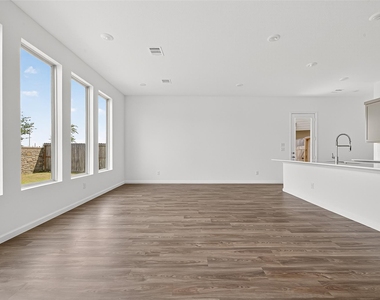 5607 Foggy Vine Court - Photo Thumbnail 9