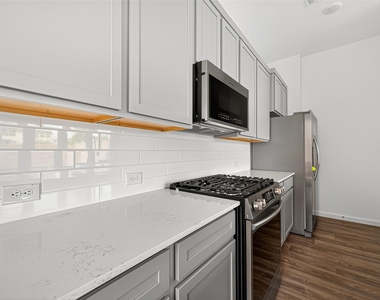 5607 Foggy Vine Court - Photo Thumbnail 15