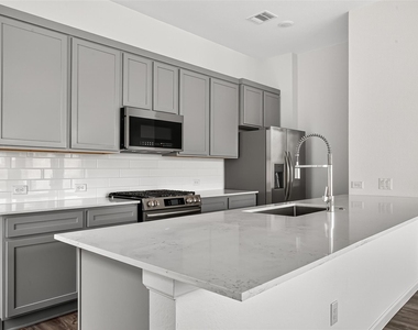 5607 Foggy Vine Court - Photo Thumbnail 20
