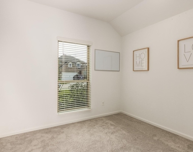 5127 Blessing Drive - Photo Thumbnail 14