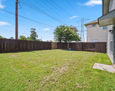 15027 Sunset Creek Drive - Photo Thumbnail 21
