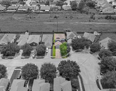 15027 Sunset Creek Drive - Photo Thumbnail 27