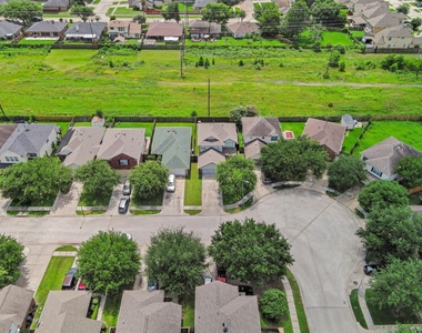 15027 Sunset Creek Drive - Photo Thumbnail 28