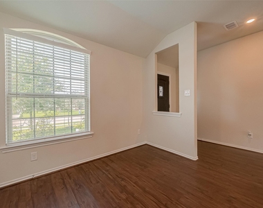 25911 Rustical Road - Photo Thumbnail 8