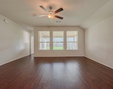 25911 Rustical Road - Photo Thumbnail 18