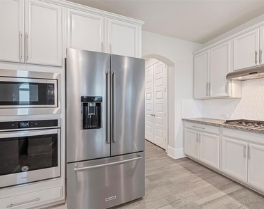 2714 Ahnya Lane - Photo Thumbnail 13