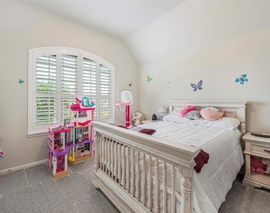 2714 Ahnya Lane - Photo Thumbnail 31