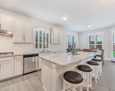 2714 Ahnya Lane - Photo Thumbnail 9