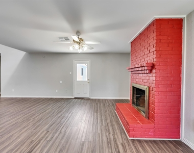 4411 Yupon Ridge Drive - Photo Thumbnail 3