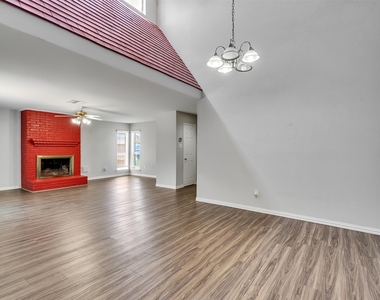 4411 Yupon Ridge Drive - Photo Thumbnail 5