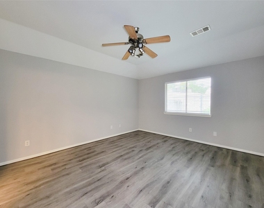18214 Arbormont Drive - Photo Thumbnail 16