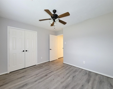 18214 Arbormont Drive - Photo Thumbnail 32