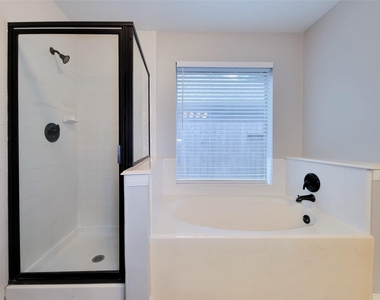 18214 Arbormont Drive - Photo Thumbnail 24