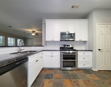 18214 Arbormont Drive - Photo Thumbnail 6