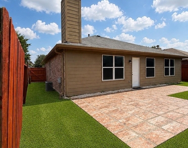 18122 Flower Grove Court - Photo Thumbnail 4