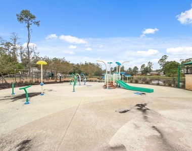 8018 Heroes Hall Drive - Photo Thumbnail 20