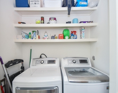 1126 W 16th Street - Photo Thumbnail 12