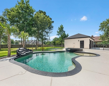 21703 Spur Circle Lane - Photo Thumbnail 32