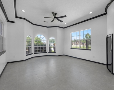 21703 Spur Circle Lane - Photo Thumbnail 40