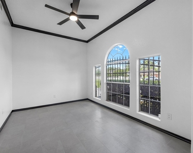 21703 Spur Circle Lane - Photo Thumbnail 13